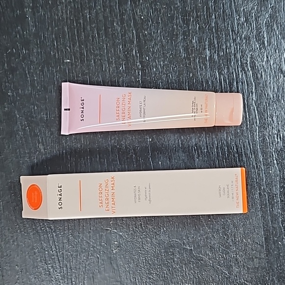 SONÄGE SKINCARE Saffron Energizing Vitamin Mask - Picture 4 of 4